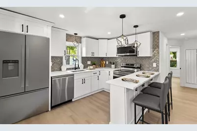 26 Lamb St, Attleboro, MA 02703 - Photo 5