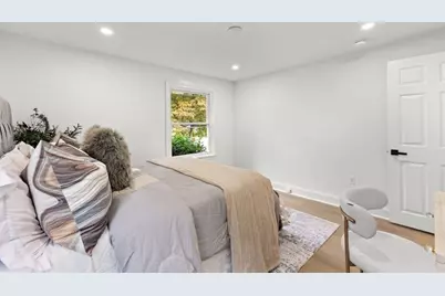 26 Lamb St, Attleboro, MA 02703 - Photo 19