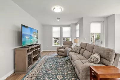 642 Main St #301, Wakefield, MA 01880 - Photo 3