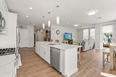 642 Main St #301, Wakefield, MA 01880 - Photo 1