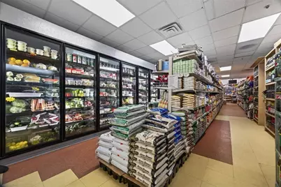 342 Washington St, Quincy, MA 02169 - Photo 25