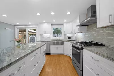 35 Bird Street, Quincy, MA 02169 - Photo 3