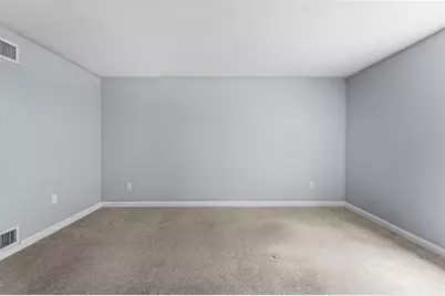 100 Cass Ave #A6, Dracut, MA 01826 - Photo 21