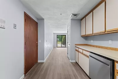 100 Cass Ave #A6, Dracut, MA 01826 - Photo 11