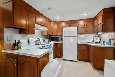 53 School St, Barnstable, MA 02601 - Photo 17