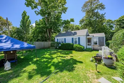 53 School St, Barnstable, MA 02601 - Photo 9