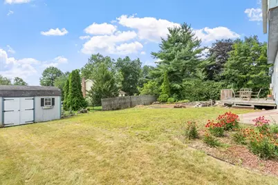 42 Pierce Farm Rd, Fitchburg, MA 01420 - Photo 5