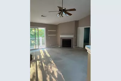 105 Bradford Commons Ln #105, Braintree, MA 02184 - Photo 5