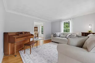 21 Olde Taverne Ln, Amesbury, MA 01913 - Photo 5