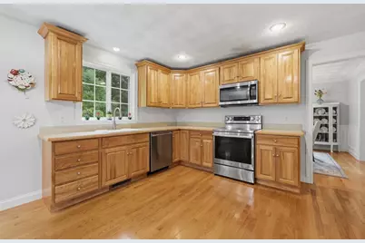 21 Olde Taverne Ln, Amesbury, MA 01913 - Photo 9