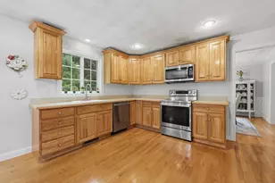 21 Olde Taverne Ln, Amesbury, MA 01913 - Photo 9