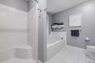 21 Olde Taverne Ln, Amesbury, MA 01913 - Photo 23