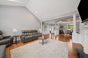 894 Liberty St, Braintree, MA 02184 - Photo 5