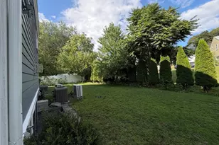896 Chestnut St, Newton, MA 02468 - Photo 27