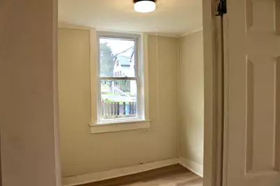 17 Granite St #1, Webster, MA 01570 - Photo 5