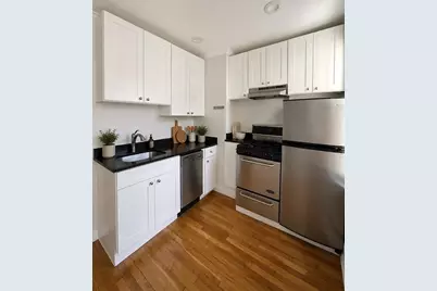 61 Phillips St #3, Boston, MA 02114 - Photo 7