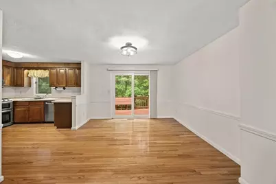 28 Camelot Ct #28, Stoughton, MA 02072 - Photo 9