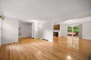 28 Camelot Ct, Stoughton, MA 02072 - Photo 17