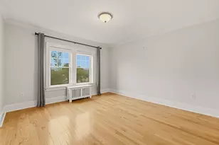 21 Bradlee Rd, Medford, MA 02155 - Photo 9
