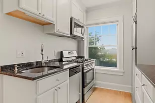21 Bradlee Rd, Medford, MA 02155 - Photo 7