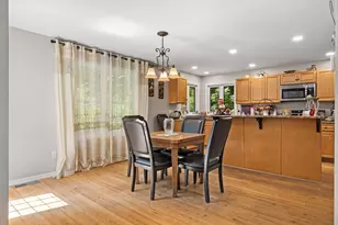 172 South St, Northborough, MA 01532 - Photo 11