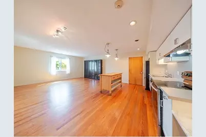 351 Pleasant St #9, Northampton, MA 01060 - Photo 3