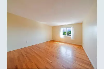351 Pleasant St #9, Northampton, MA 01060 - Photo 17