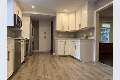 291 Russett Rd, Brookline, MA 02467 - Photo 3