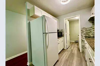 1205 Grafton St #B18, Worcester, MA 01604 - Photo 11