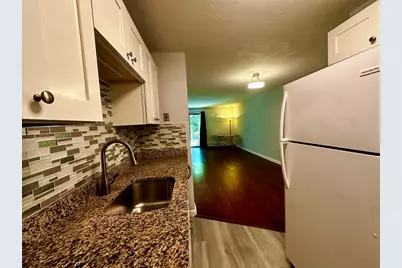 1205 Grafton St #B18, Worcester, MA 01604 - Photo 13