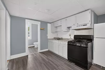 106-108 Grand St, Lowell, MA 01851 - Photo 5