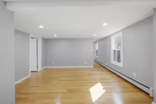 8 Hawkins St, Worcester, MA 01604 - Photo 7