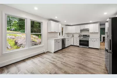 93 Kendrick Rd, Wakefield, MA 01880 - Photo 7