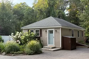 19 Knoll Rd, Hopkinton, MA 01748 - Photo 1