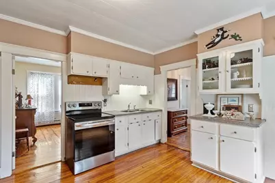 27 Foss Rd, Gardner, MA 01440 - Photo 9