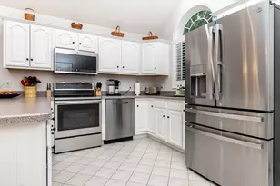 304 Village Ln, Bellingham, MA 02019 - Photo 3