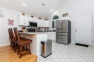 304 Village Ln, Bellingham, MA 02019 - Photo 5
