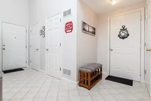 304 Village Ln, Bellingham, MA 02019 - Photo 7