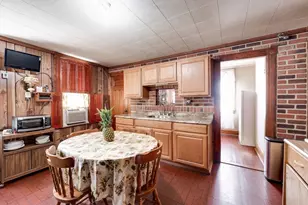 95 Grand St, Springfield, MA 01108 - Photo 9