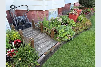 95 Grand St, Springfield, MA 01108 - Photo 5
