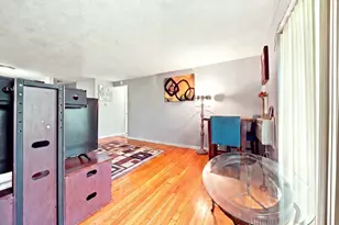 10 Coffey St, Boston, MA 02122 - Photo 11