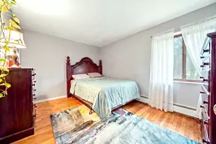 10 Coffey St, Boston, MA 02122 - Photo 21
