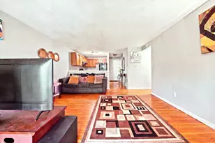 10 Coffey St, Boston, MA 02122 - Photo 9