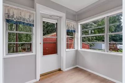 2 Clarendon St, Taunton, MA 02780 - Photo 7