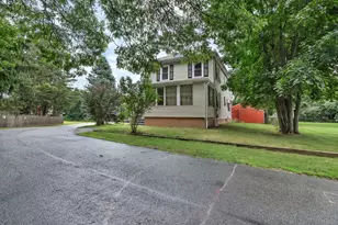 2 Clarendon St, Taunton, MA 02780 - Photo 37