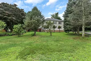 2 Clarendon St, Taunton, MA 02780 - Photo 7