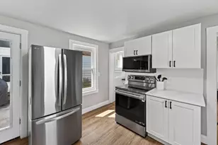 72 Chestnut St, Clinton, MA 01510 - Photo 9