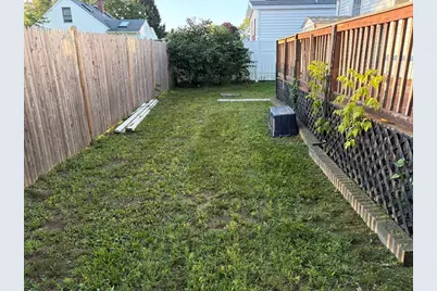 63 Prairie Ave, Swansea, MA 02777 - Photo 3