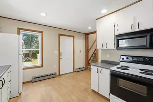 33 Baltimore Ave, Chicopee, MA 01020 - Photo 11
