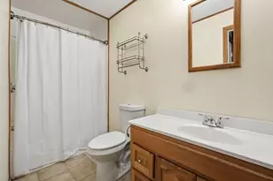 33 Baltimore Ave, Chicopee, MA 01020 - Photo 19